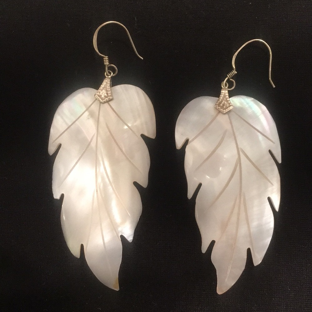 Leaf Shell Earrings - image 1